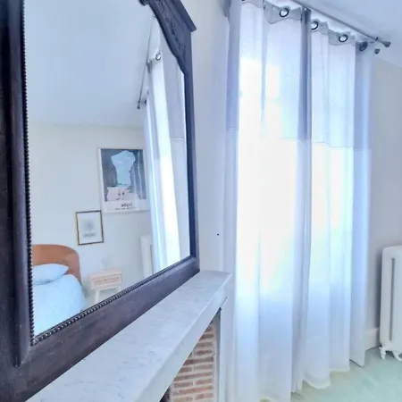 Avec Terrasse En Plein Centre Apartment *