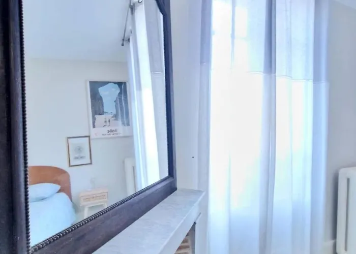 Avec Terrasse En Plein Centre דירה *